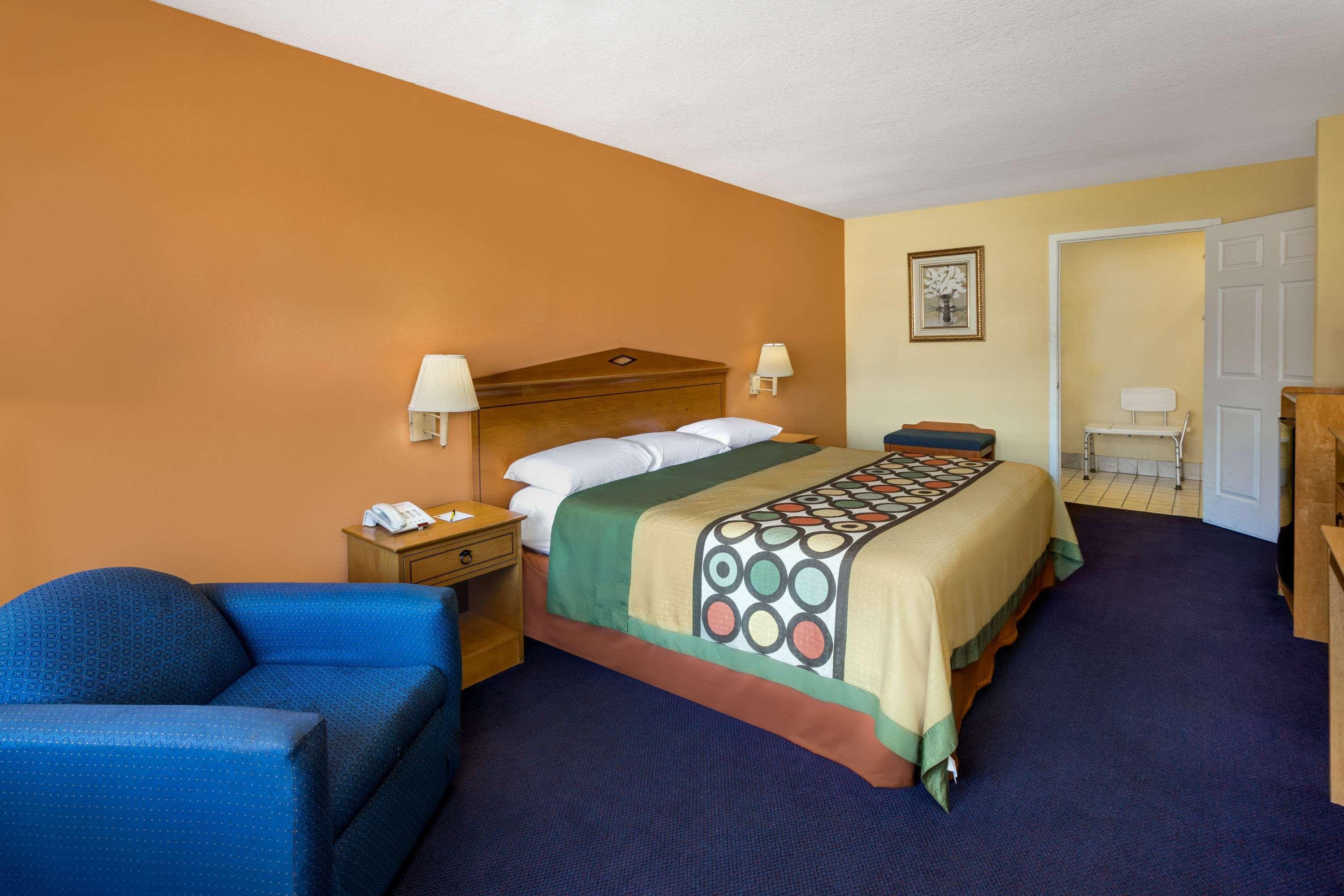 Super 8 By Wyndham Breaux Bridge Motell Exteriör bild