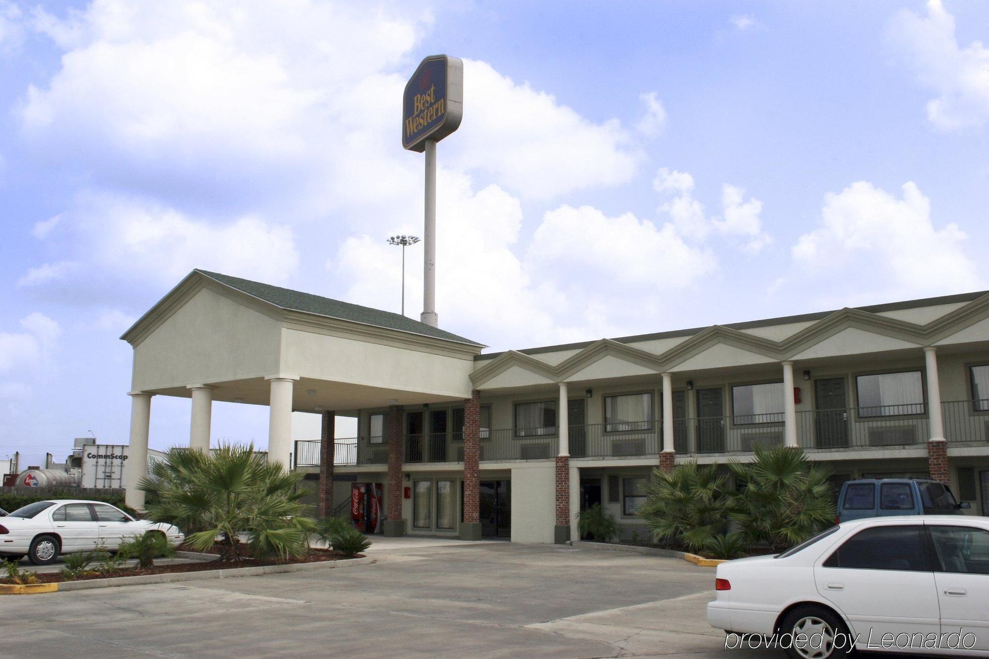 Super 8 By Wyndham Breaux Bridge Motell Exteriör bild